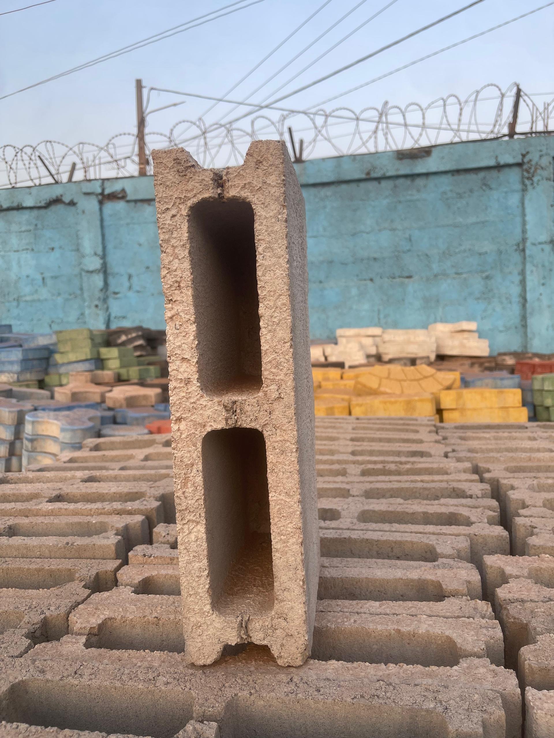 🏗️ AGGLOS DE 12: LE COMPROMIS IDÉAL ENTRE SOLIDITÉ ET GAIN D'ESPACE ! 🧱